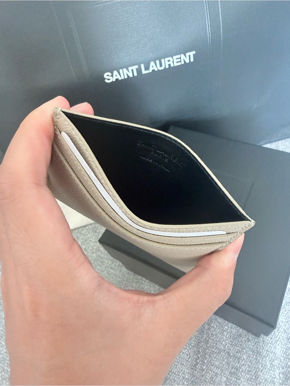 [NEW with BOX] Saint Laurent Beige Leather Card Holder - Picture 5 of 6